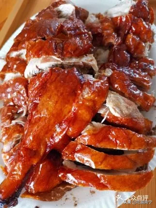 南宁这6家排断腿的烧卤店，去晚就连烧鸭腿都没