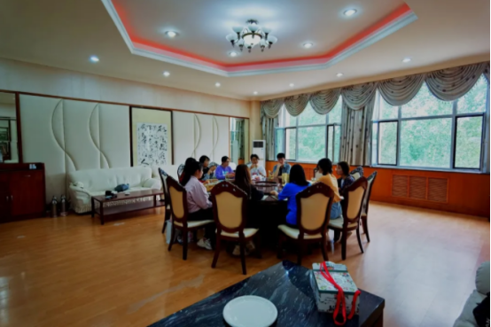 “专属”地铁线！高颜值餐厅！超“豪华”宿舍！兰州大学一次满足你！