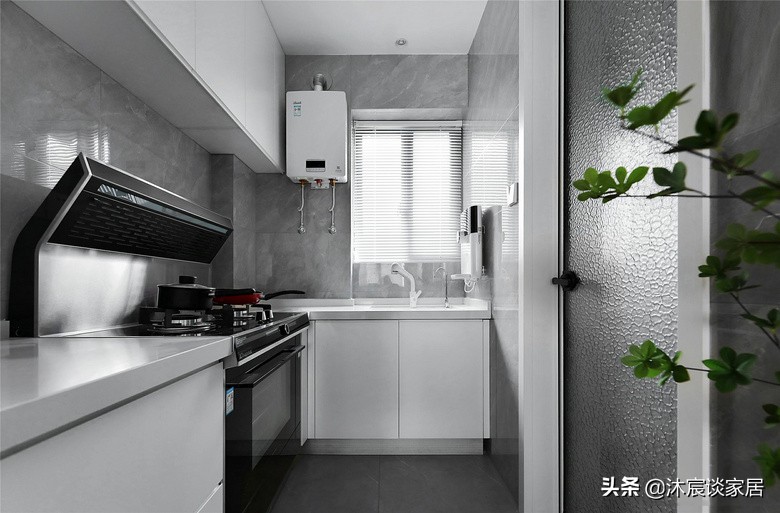 不看好的破旧二手房，其实是“潜力股”，重新改造后，温馨又实用