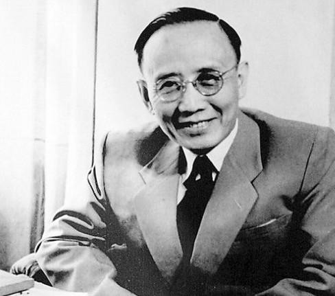 人民大会堂画作完成后，众人提议周恩来题词，却被拒绝：我不合适