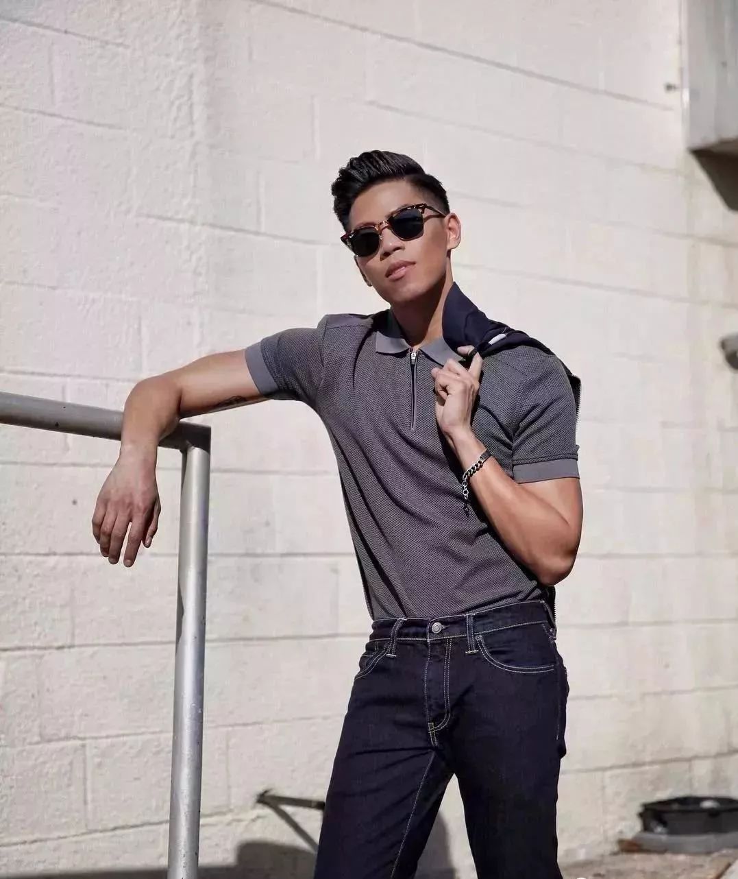 长的黑的男生要怎样穿呢？