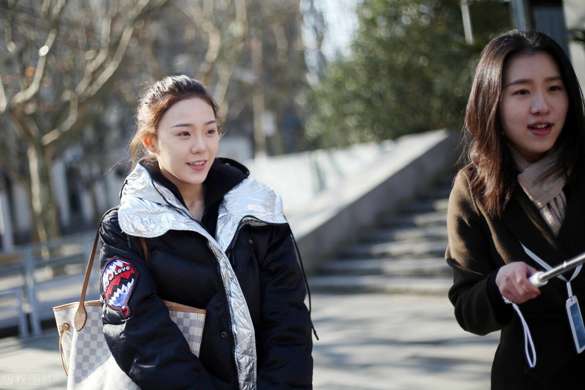 10多万考生争抢823个指标，原来才知道这5所影视传媒院校专业真牛