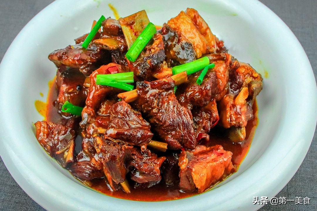 红烧羊排的做法 （红烧羊排酥烂脱骨超好吃做法）