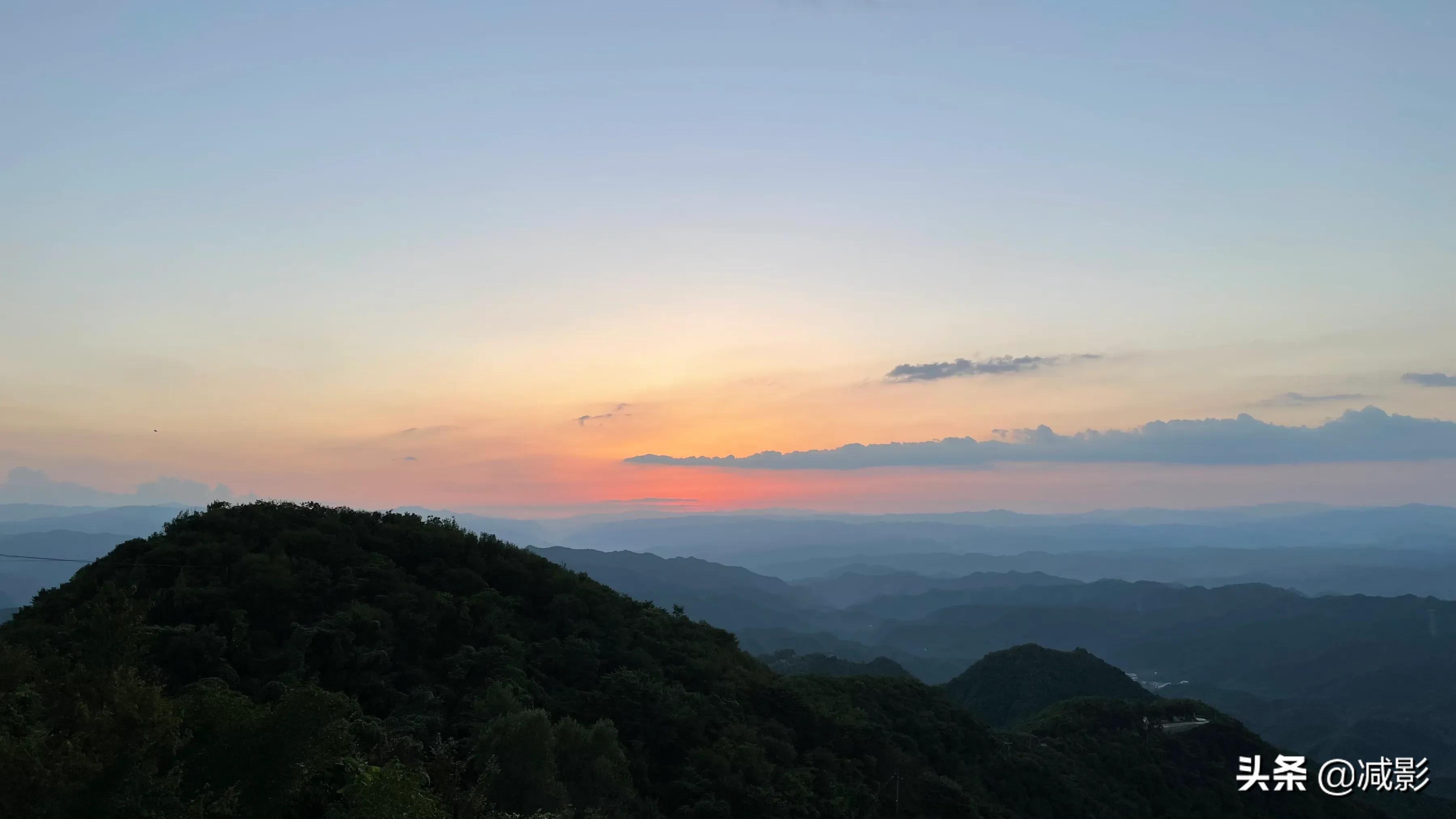 秦巴山区的葬礼，棺材800斤重需8人抬