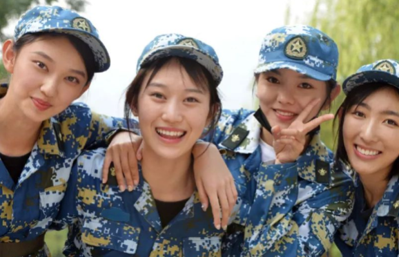 这类证书大多情况用处并不大，大一新生需提前了解，避免“入坑”