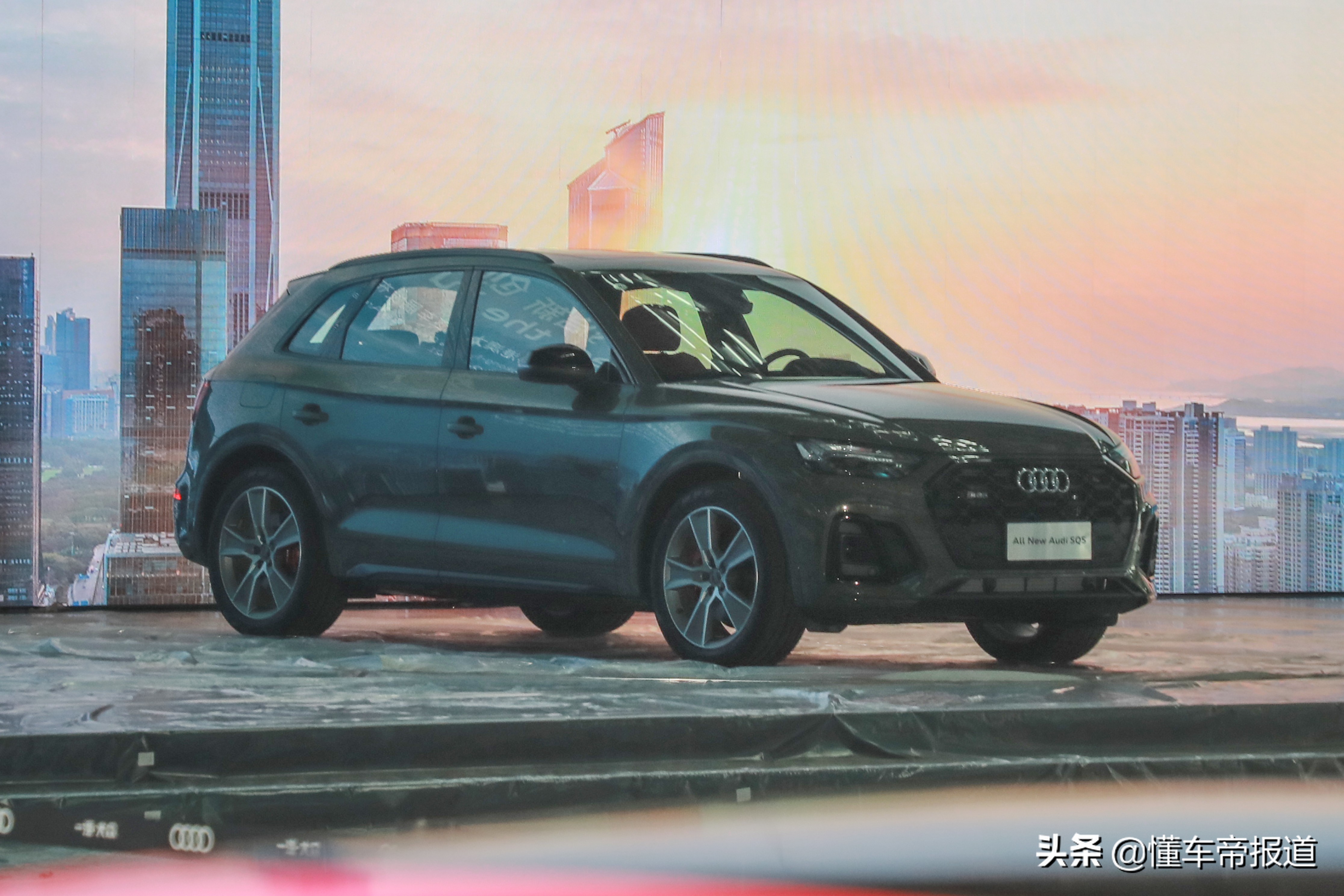 奥迪Q5最新指导价曝光，豪华中型SUV售价指南探秘