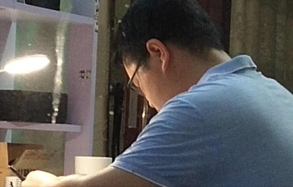 寒门状元邝永胜，高考671进清华，电子厂打工挣学费