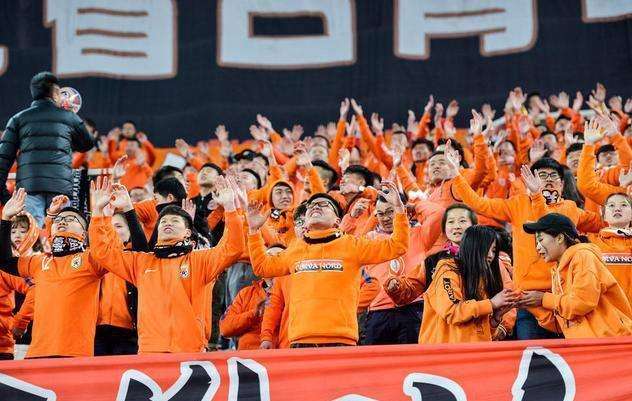 山东鲁能泰山热身赛赛程（佩莱梅开二度，鲁能队内热身赛很激烈，新赛季赛程已经公布）