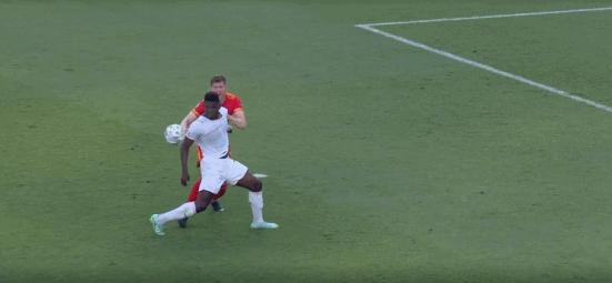 欧洲杯-瑞士1-1威尔士 恩博洛进球摩尔扳平 贝尔哑火