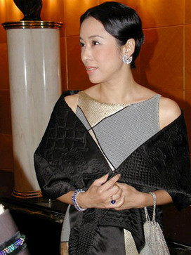 霍家四代女眷皆是极品，悄无声息便可搅动半个世纪风云