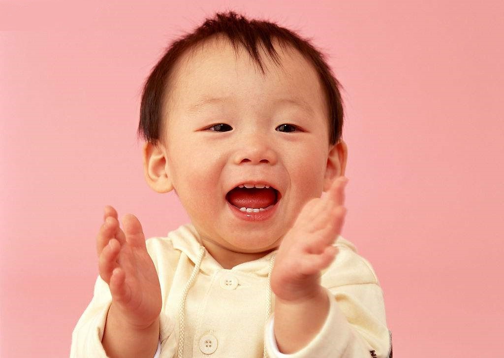 正向教育！八个手指游戏，让孩子更加心灵手巧
