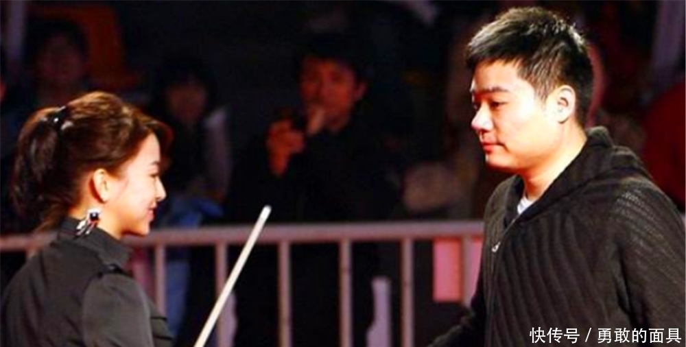 丁俊晖与潘晓婷台球对打视频（如果让丁俊晖和潘晓婷对打台球，哪个更厉害？）