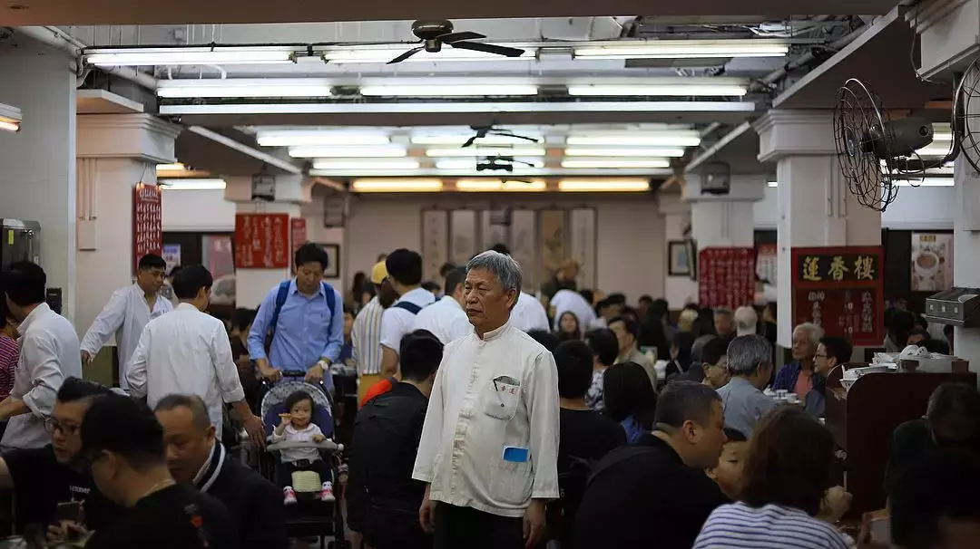 离开车仔心情靓(香港莲香楼结业，可惜，不惋惜)