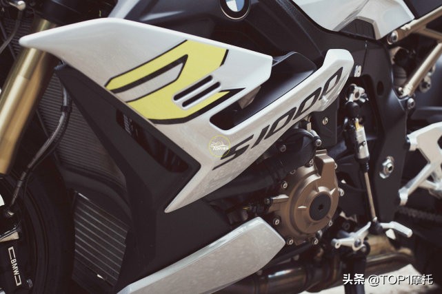 新一代宝马S1000R国内上市 售价188,900元起