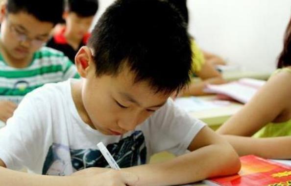 双减政策下，一对一家教将死灰复燃？教育部的通知让家长不再发愁