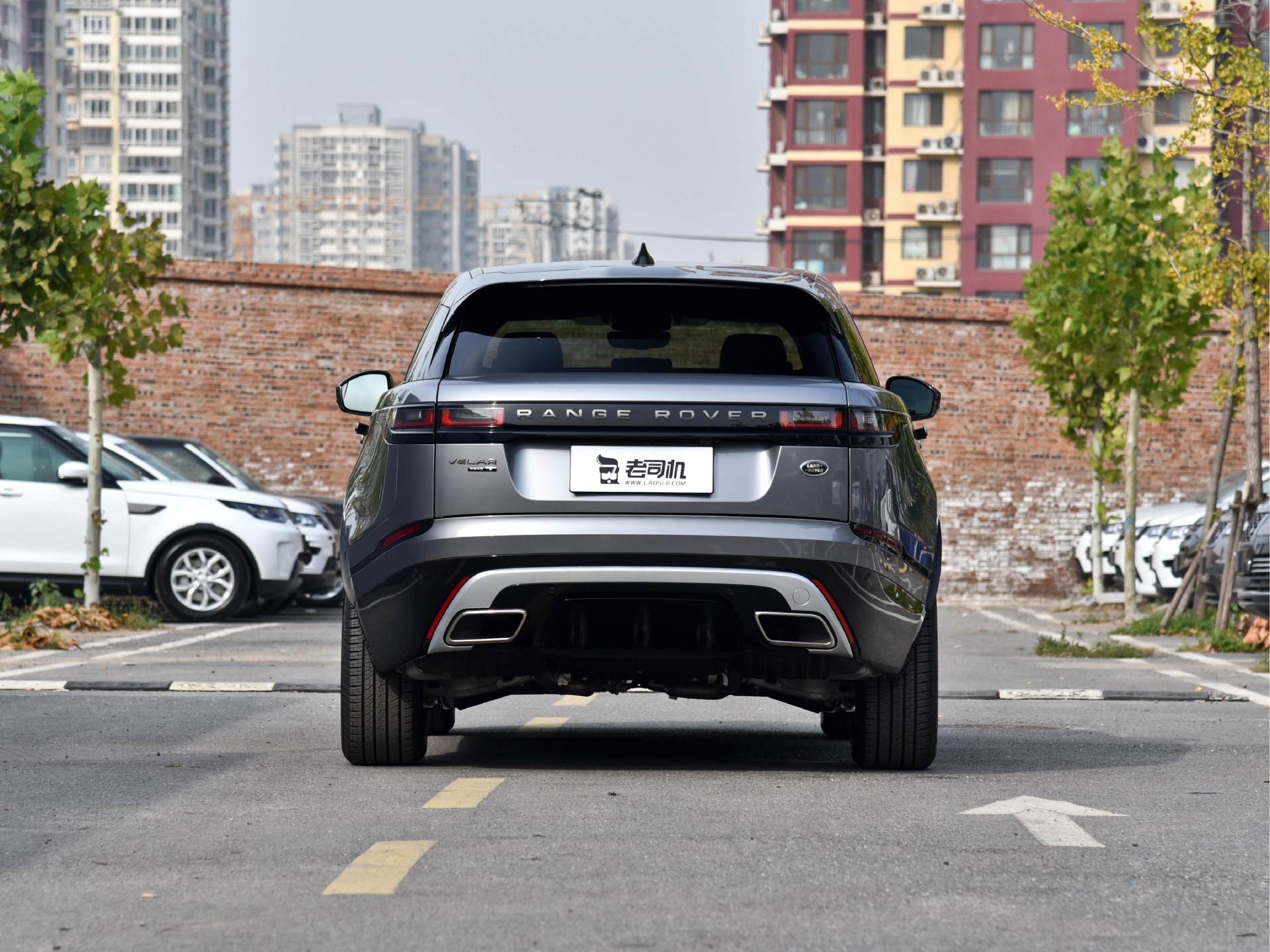 起售55.8万元，就能将大路虎开回家，还是四驱的，实拍揽胜星脉