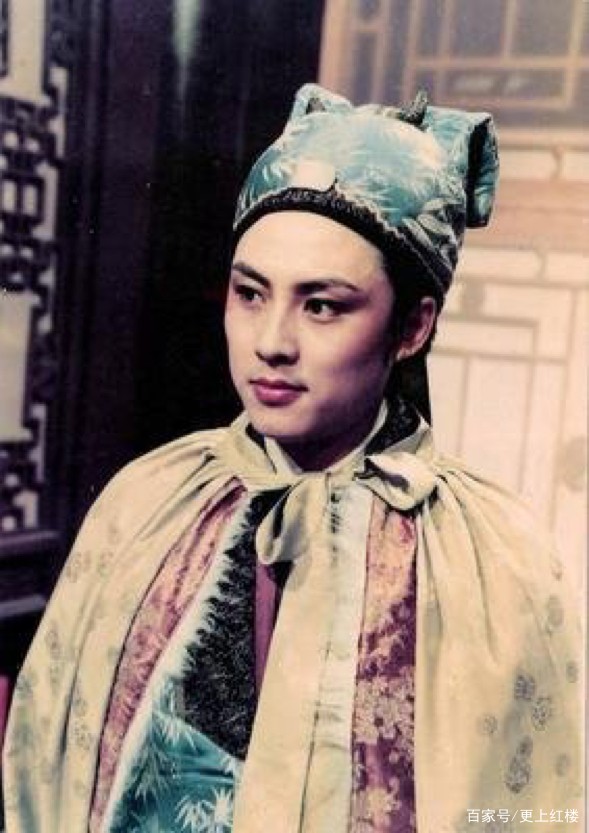 "纨绔子弟"是一汉语成语,旧时指有钱有势人家里的成天衣着华丽,游手好