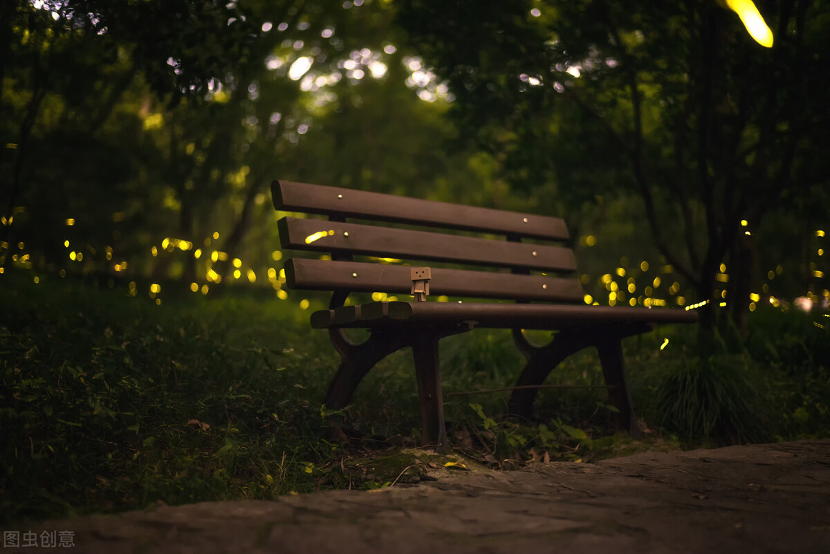 谁在蝉声中禅悟？这声音高不可攀，这声音另有隐情