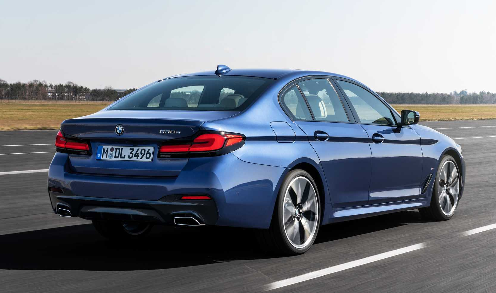 开习惯了宝马5系，不愿意再碰奥迪A6L，驾驶感差异非常大