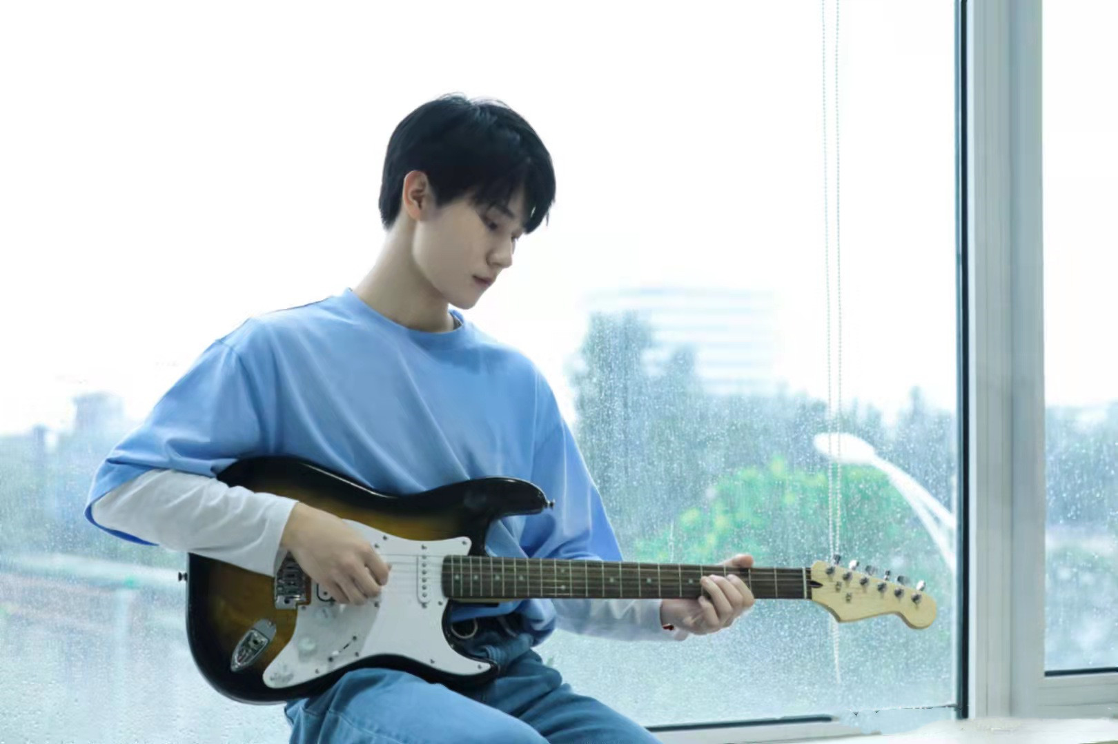 张真源化身中戏宣传小能手：受过很多委屈的少年，凭实力逆袭了