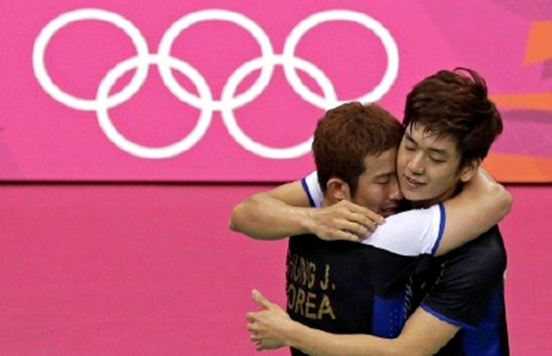 韩国羽毛球男双郑在成(1米68、140斤  却是强悍的羽坛男双，不能忘却的郑在成)