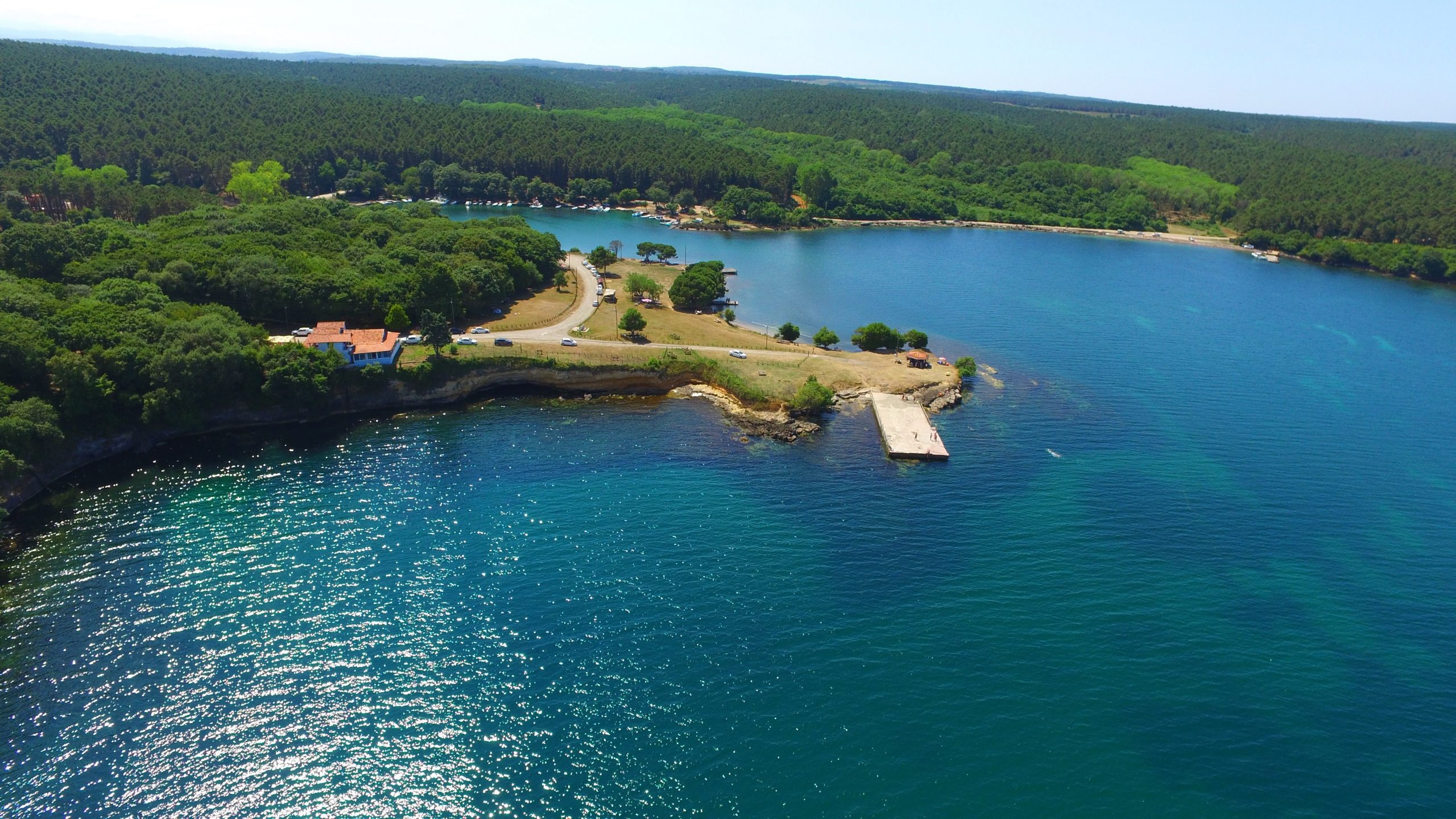 黑海曾经是一个与地中海隔开的湖泊,当时湖泊沿岸农业十分发达