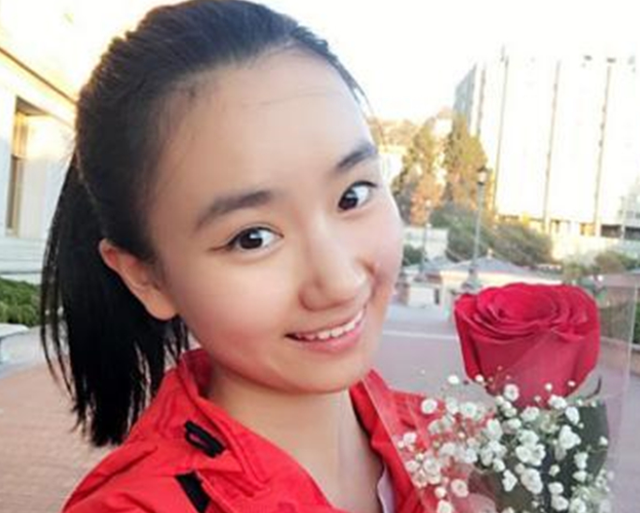 童星出身的她，高考成绩633分，才貌双全被称为“清华女神”