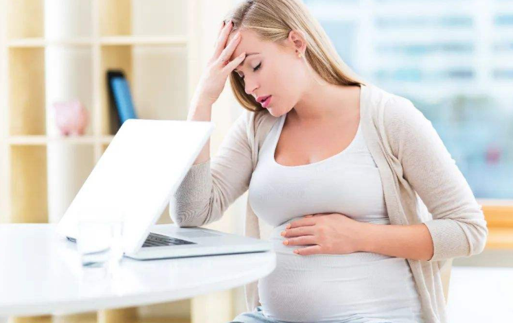母乳储存与解冻方法：奶水过多时的正确保存和加热技巧