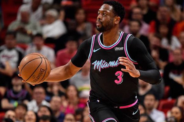 nba有哪些隊球衣是粉色的（NBA歷史5大高顏值球衣：凱爾特人的傳承之綠，公牛經典款永久不衰）