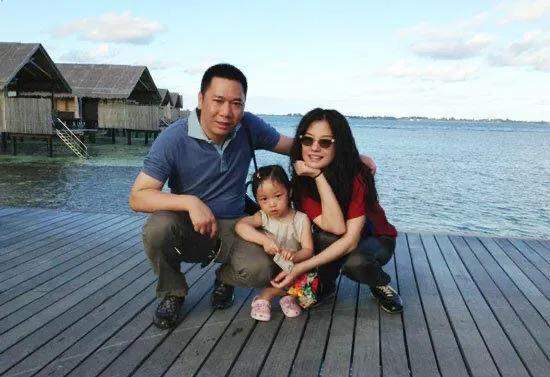 马云和赵薇结婚是真的吗()