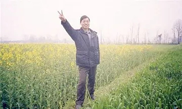 谭千秋的最后一课：舍身护4名学生牺牲，女儿谭君子追随父亲脚步