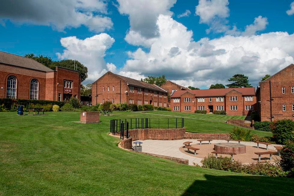 不虚荣不浮躁，这两所大学排名竟然超过牛剑？