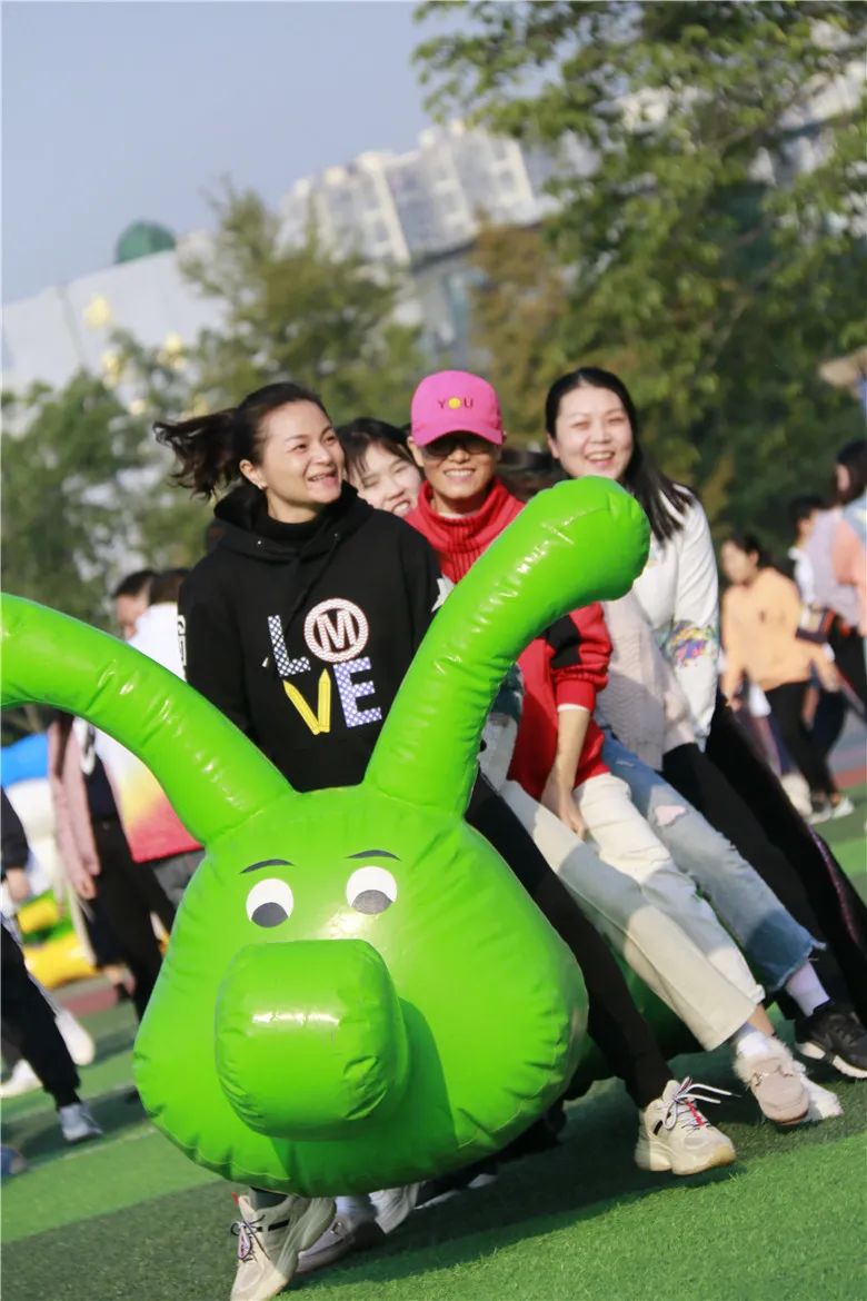 多图预警！成都天府新区职业学校第二届体育嘉年华活动顺利举行