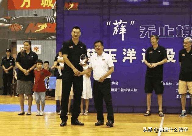 为什么cba会有援疆队(NBA中国人之薛玉洋：03黄金一代被NBA选中 篮协拒绝放行 分配援疆)