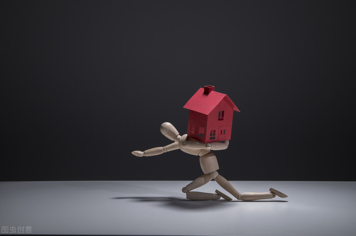 又没钱又想贷款买房，怎么选择贷款方式既能住上房，压力还小？