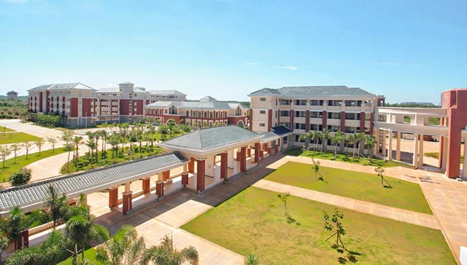 海南省临高县5所高中，都叫什么名字？