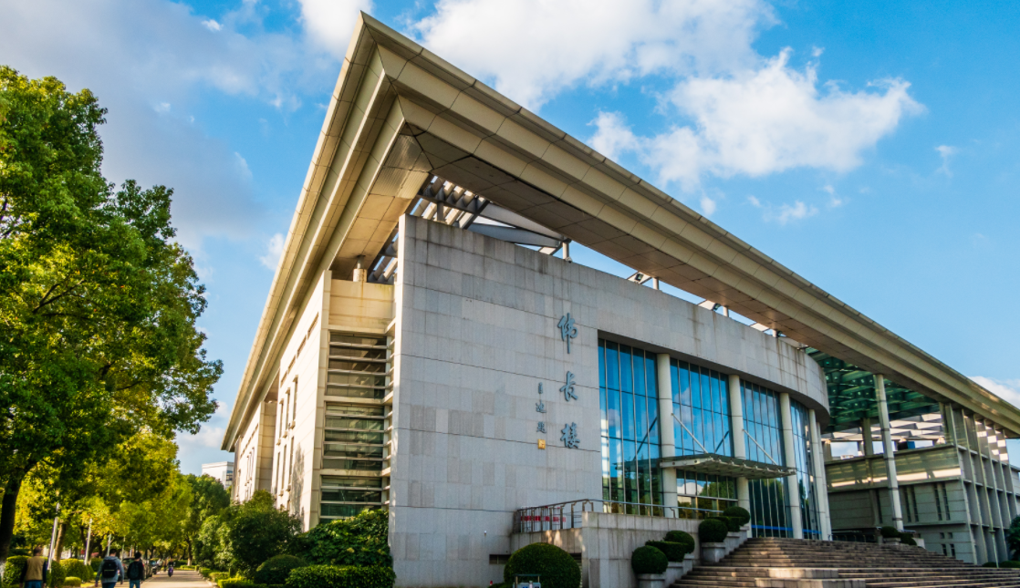 上海这所211高校太委屈，明明拥有A类学科，却常被调侃为民办三本