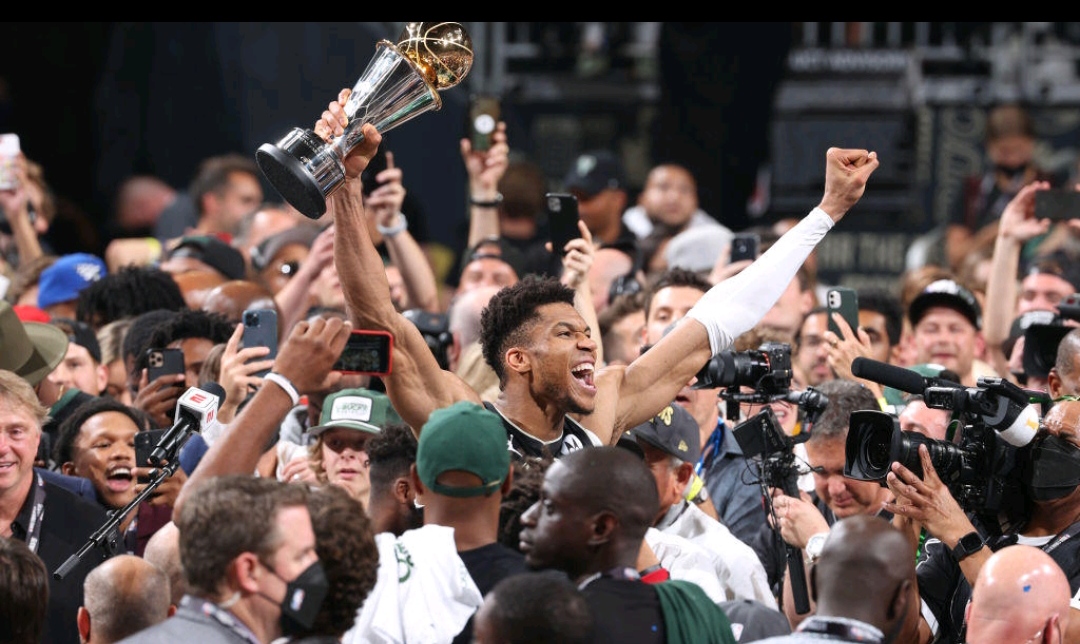 雄鹿总冠军之路(雄鹿拿过nba冠军吗?不仅夺得过总冠军,还拿了两次)