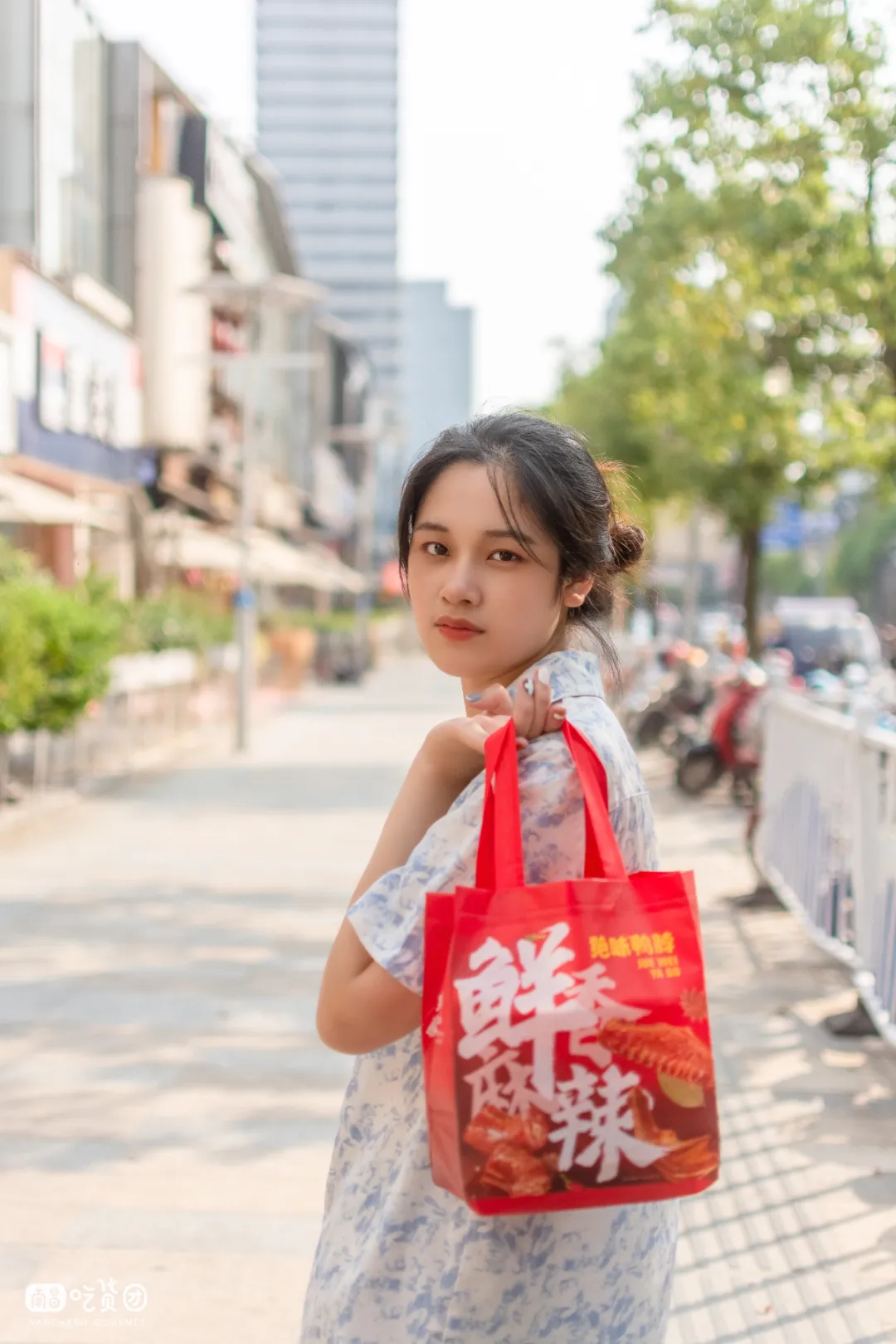 全场5折!绝味鸭脖双店同庆,让你轻松实现“鸭脖自由”