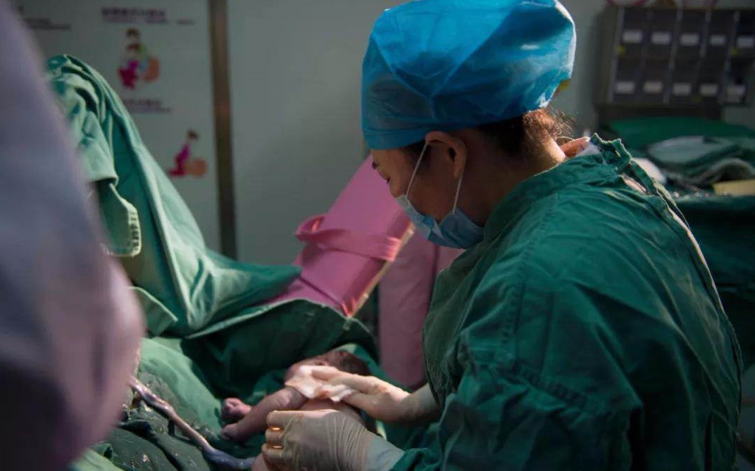 生孩子前要剃毛图片(我不想被男医生剃毛) - 赤虎壹号