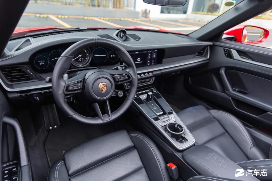 这194.75万元绝对物有所值！试驾保时捷911 Carrera 4S Cabriolet