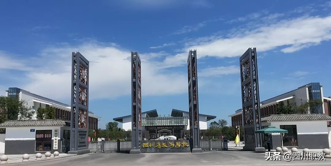 2所大学和1所中职强强联合，下岗工人等群体在春季读全日制大学