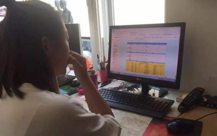 为啥“高考成绩”晚上10点后可以查？别埋怨了，都是为考生着想