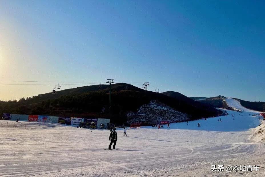 呼市滑雪场在哪(盘点呼和浩特市区的滑雪场，你去过哪个？)