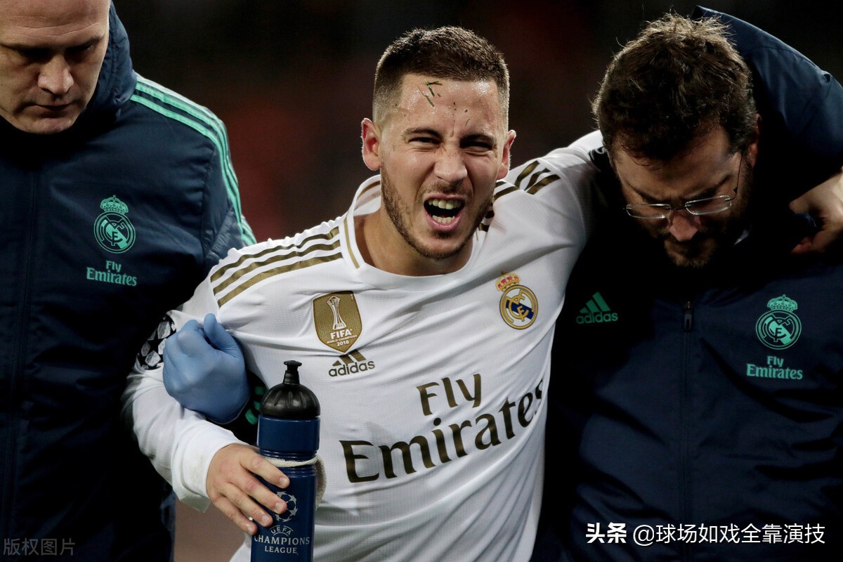 西甲为什么皇马巴萨争冠（巴萨为何想让皇马赢？鹬蚌相争渔翁得利？解析马德里德比的作用）