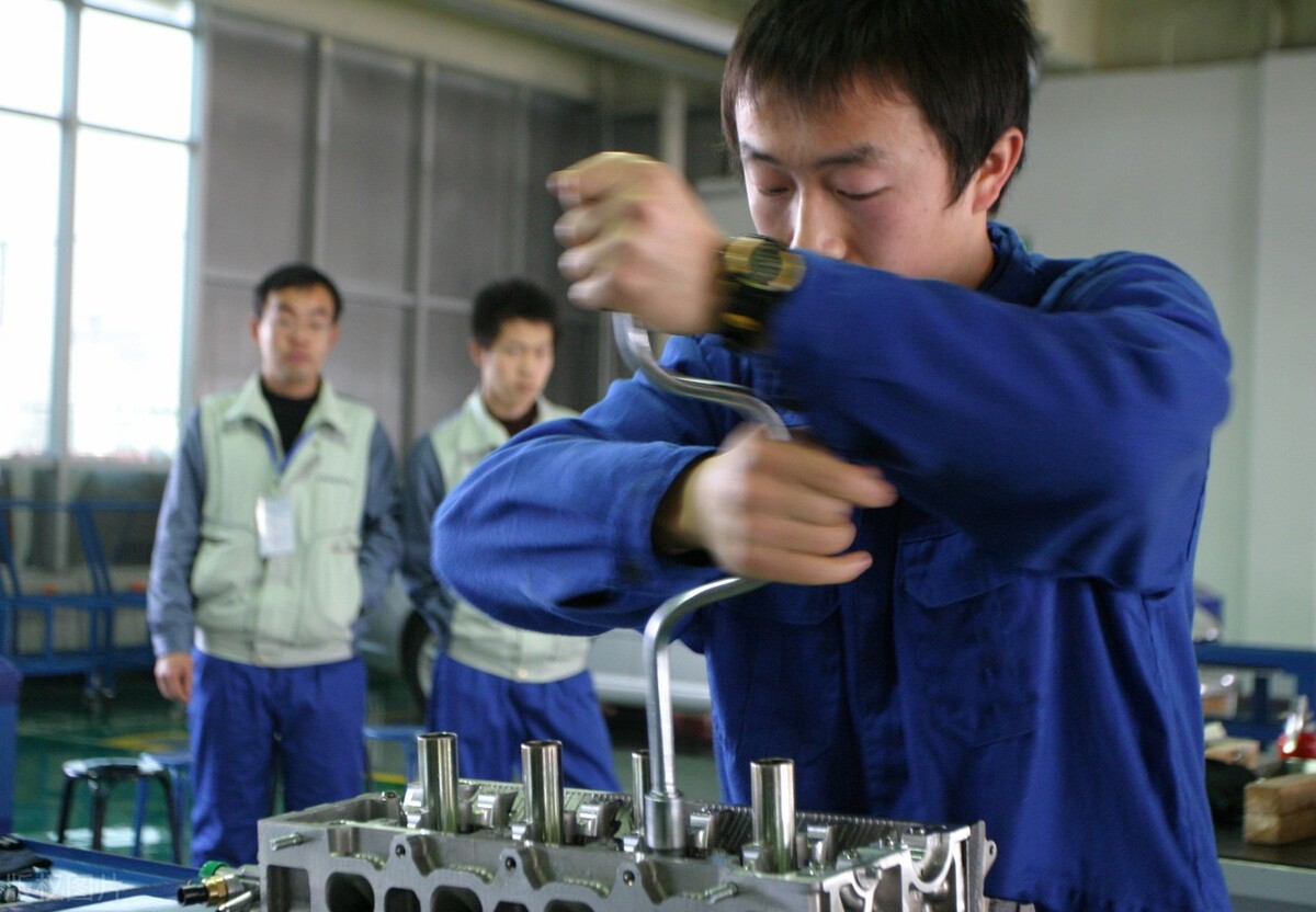 1400多所高职专科院校，如何选择适合你的？学会这3个选择思路