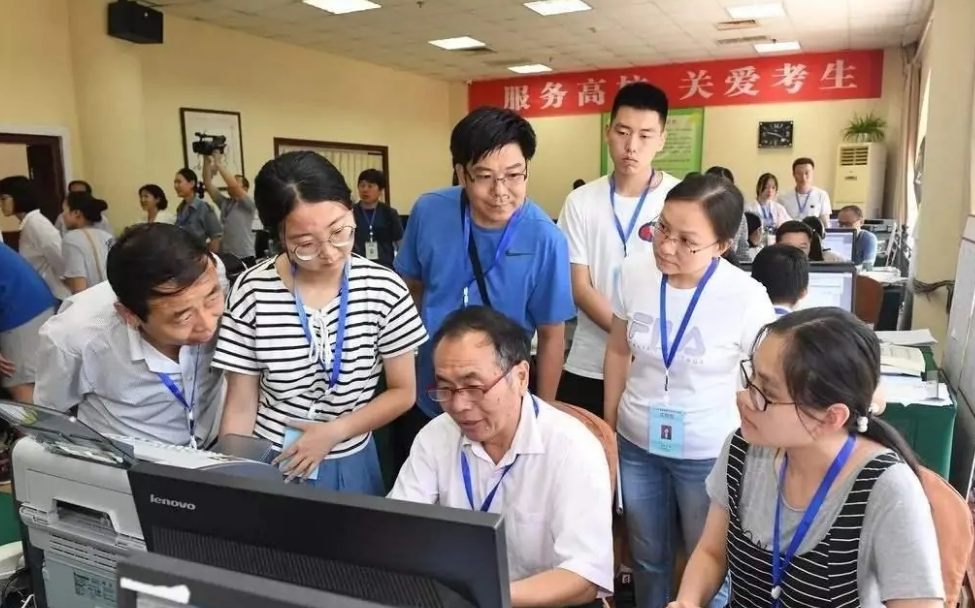 高考“低分捡漏王”，407分捡漏985名校，名副其实的高考锦鲤