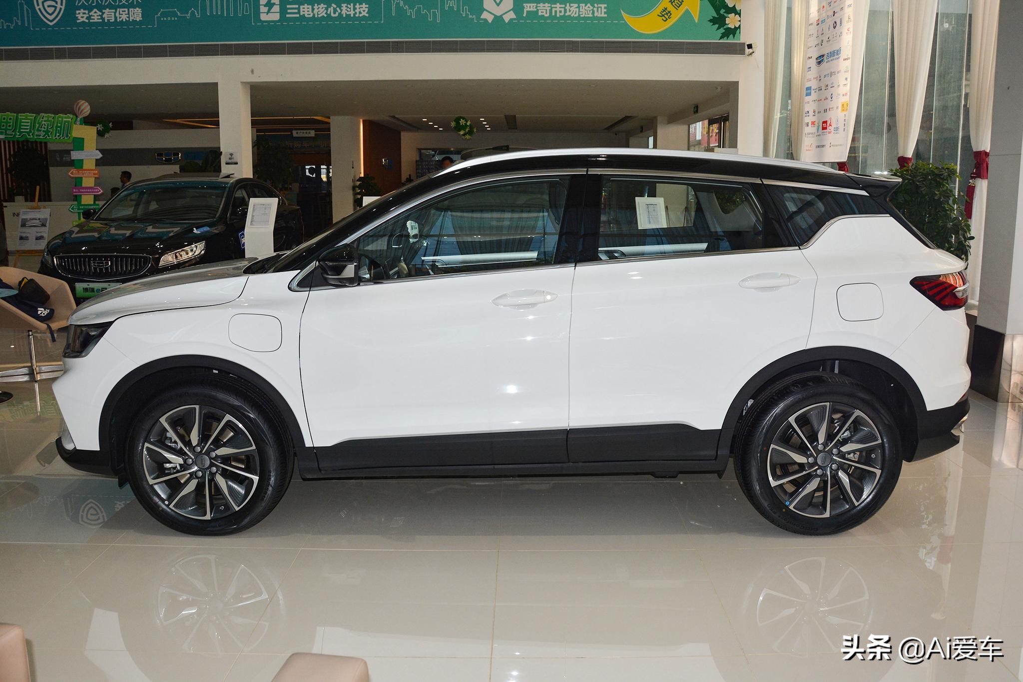 1.4L油耗好养，增压自动挡家用SUV，便宜空间够用，吉利缤越PHEV