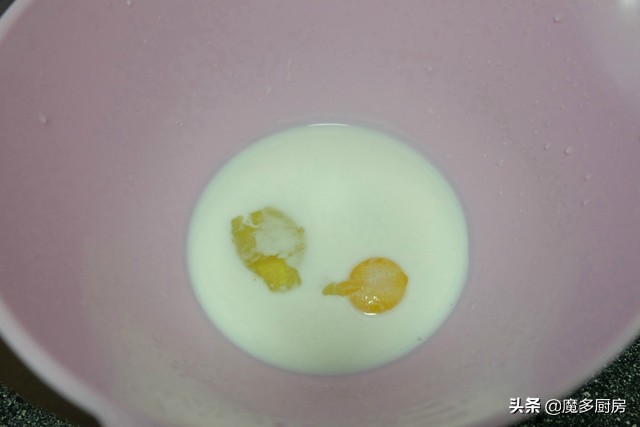 披萨别再去買了，手把手教你在家做，用料十足，比外面卖的更好吃
