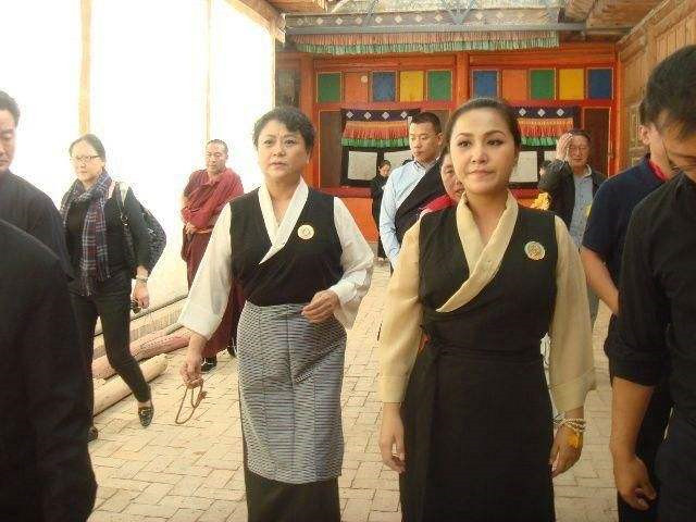 现如今尧西·班·仁吉旺姆一直在忙碌着为藏族地区的发展提供更多的